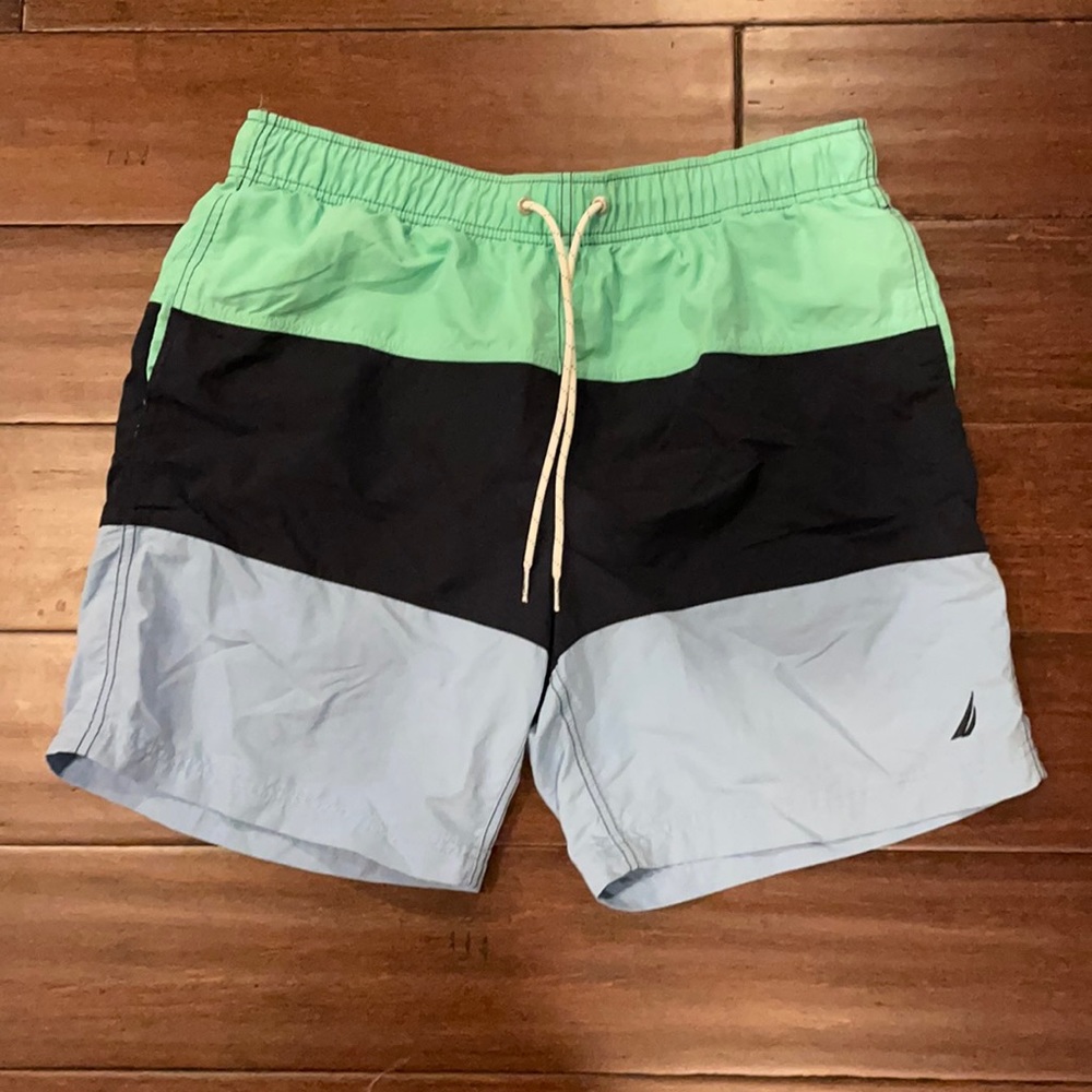 Nautica Men’s Medium Swim Trunks Green and Blue